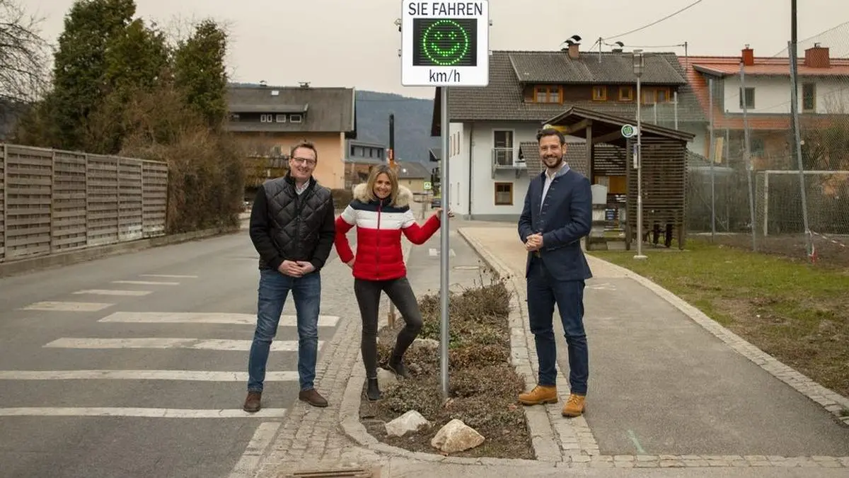Michael Maier (Bürgermeister der Gemeinde Radenthein), Birgit Marktl (Stadträtin & Bildungsreferentin), Sebastian Schuschnig (Mobilitätslandesrat) 