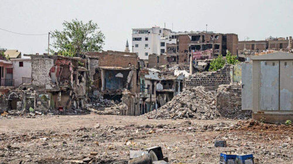 Zerstörte Kurden-Häuser nach einem Beschuss durch die Türken