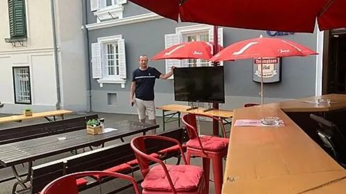 Gasthaus Erika in Mureck: Wirt Alexander Breineder hat für das Match am Samstagabend bestens vorgesorgt