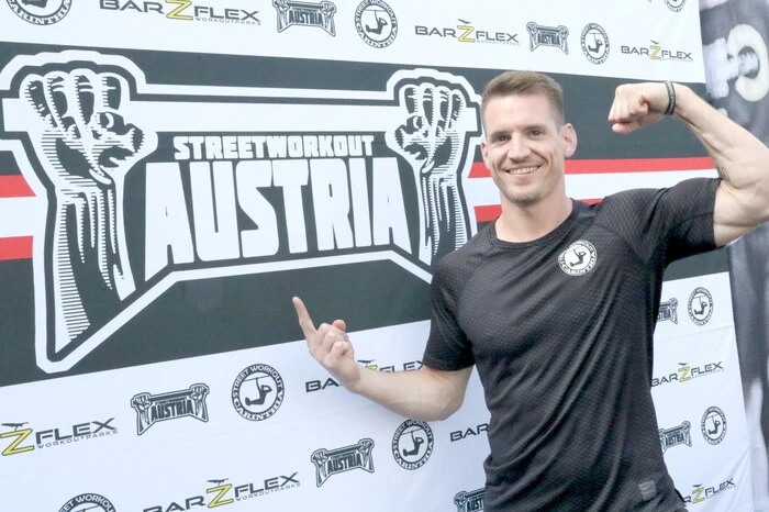 „Die Calisthenics Championship ist eine Meisterschaft, bei der der Athlet auf kreativste Weise nur mit seinem eigenen Körpergewicht trainiert und verschiedene Übungen performt“, sagt Cheforganisator Marvin Schuppe (Foto), der mit Florian Schachner (Barzflex) einen kongenialen Partner zur Seite hat. 