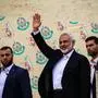News Bilder des Tages December 16, 2018 - Thousands of Palestinians gather for a rally in the centre of Gaza City to celebrate Hamas 31th anniversary on 16th December 2018. Head of the Hamas political bureau, Ismail Haniyeh, and Hamas leader in Gaza, Yahya Sinwar, led the rally which was also attended by fighters from the al-Qassam Brigades, Hamas         military wing. Palestinian resistance group Hamas is one of the main Palestinian factions and was created during the First Palestinian Intifada (uprising) in 1987 in response to Israel s occupation of Gaza and the West Bank. The Islamic Resistance Movement of Hamas has been governing the Gaza strip since June 2007, after winning in the 2006 Palestinian elections. In spite of its clear victory, Hamas has struggled to govern effectively as it has faced international condemnation, tensions with Fatah, and a st PUBLICATIONxINxGERxSUIxAUTxONLY - ZUMAd99_ 20181216_zap_d99_059 Copyright: xAhmadxHasaballahx  