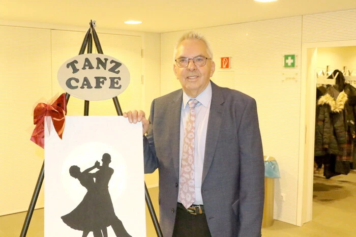 Der Verein „Mittelkärnten er-leben“ unter Obmann Herbert Luttenberger (Foto) lud zum Tanzmusikabend für Standard- und Lateintänze in die Blumenhalle. 