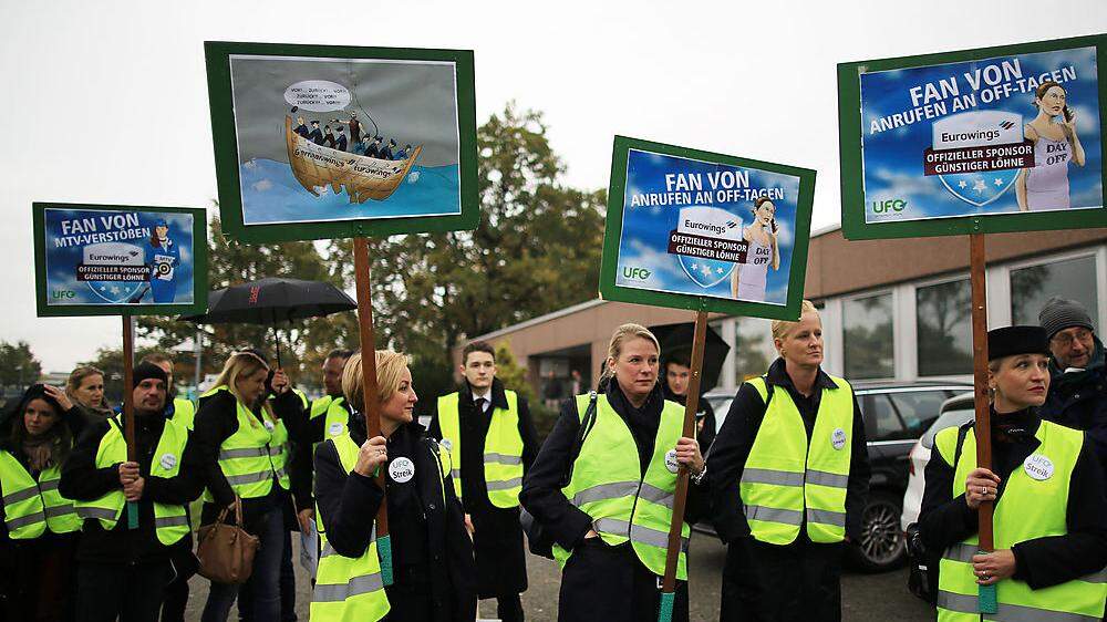 Archivbild: 24-Stunden-Streik der Flugbegleiter bei Eurowings und Germanwings im Jahr 2016