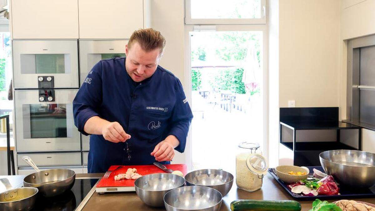 Richard Rauch gilt über die Landesgrenzen hinaus als begnadeter Innereienkoch.