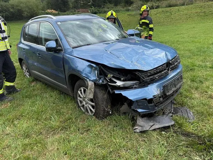 Das Auto wurde stark beschädigt