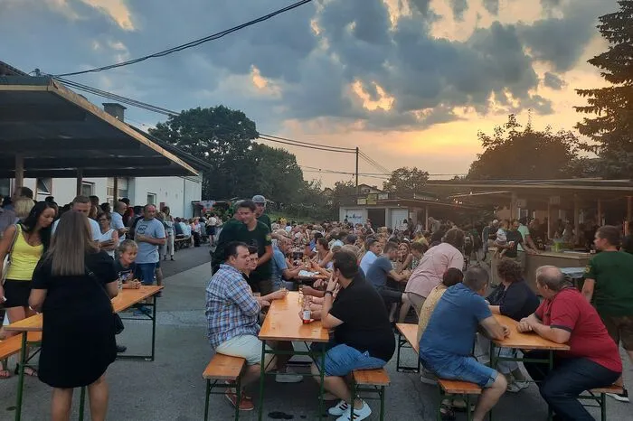 Der 80 Mitglieder zählende Verein mit jeweils zwei Kampf- und Kindermannschaften präsentierte der Öffentlichkeit beim Jubiläumsfest auch zahlreiche Neuerungen.