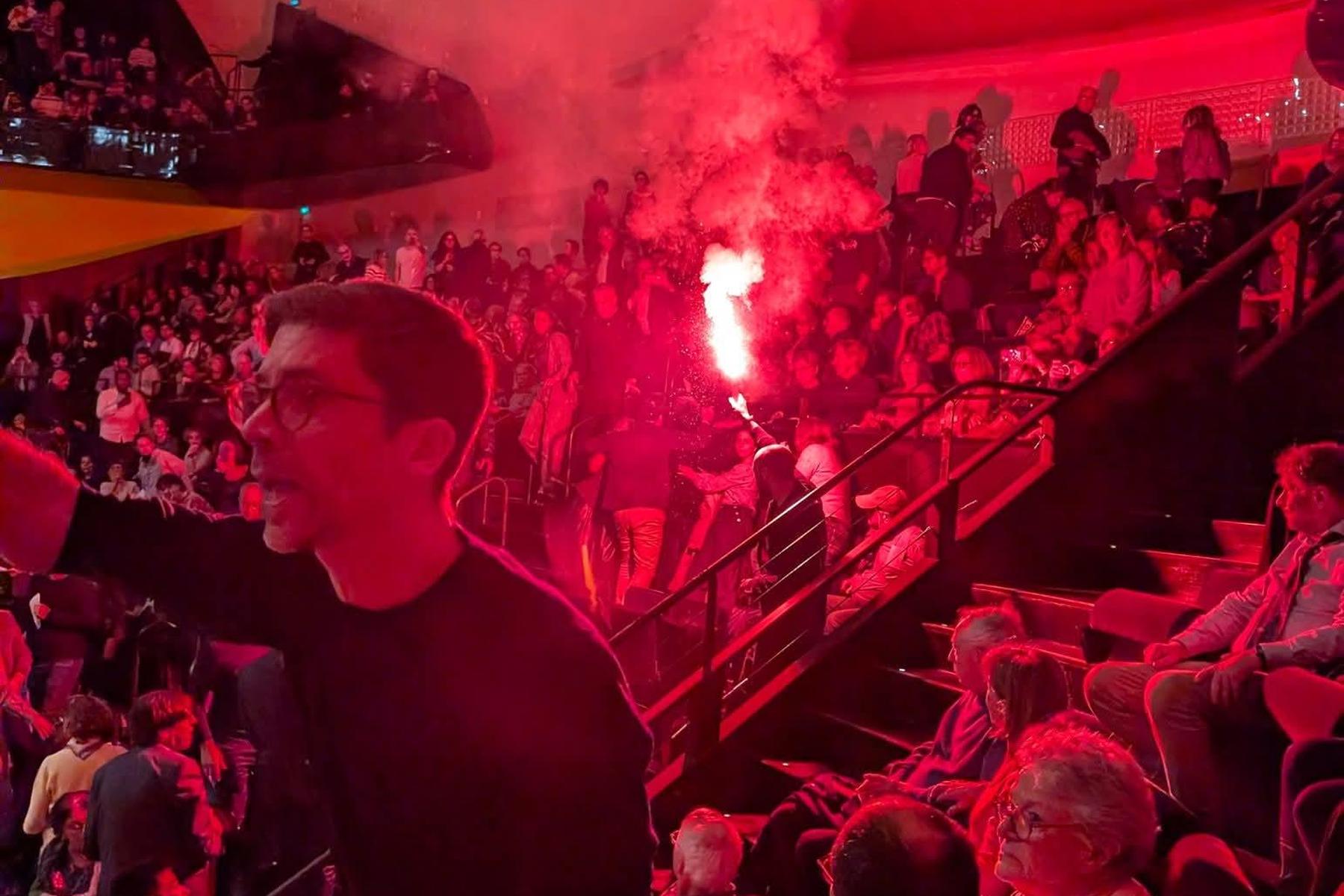 Israel-Protest: Ausschreitungen und Pyrotechnik in Pariser Philharmonie