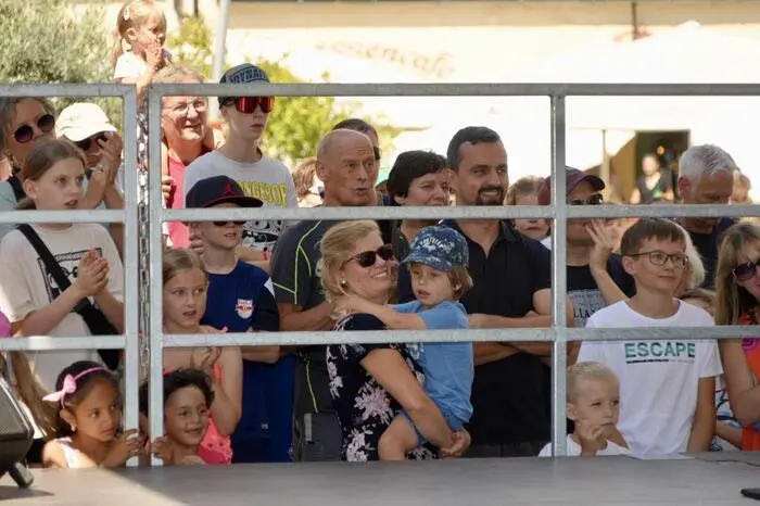 Staunen bei den Besuchern. Klicken Sie sich durch die Fotoserie.....