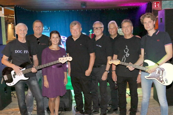 Grund des Besucheransturmes war am Samstagabend das Charity-Konzert der Gruppe „Doc Five“. 