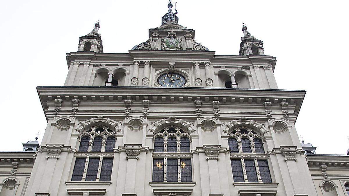 Auch im Rathaus wurde über die "Uhrturm"-Zeitung debattiert