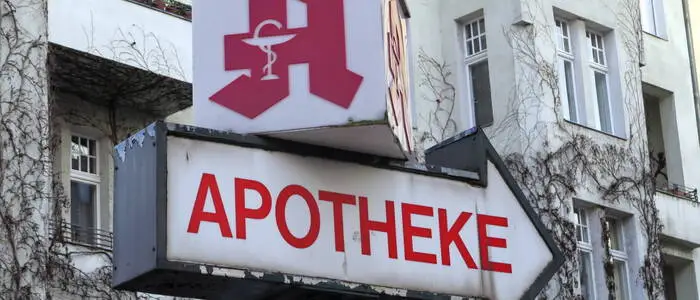 Eine Apothekerin sieht sich aufgrund des Preises einer Hautcreme einer wüsten Hetzkampagne ausgesetzt