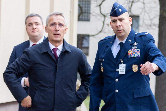 Nato-Generalsekretär Stoltenberg will über Waffenlieferungen reden