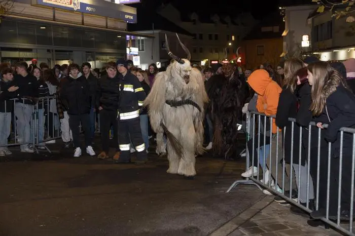 In der Stadt war die Hölle los, es wurde zum großen Krampuslauf geladen.