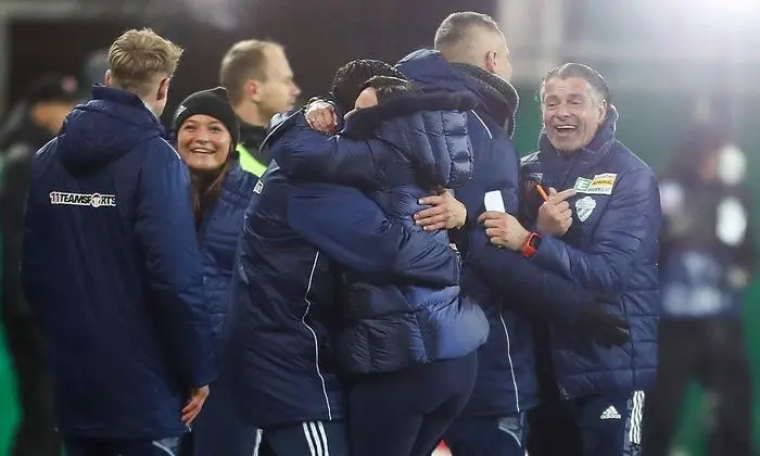 Hartberg-Trainer Kurt Russ (rechts)