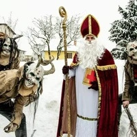 Im November und Dezember finden zahlreiche Krampusumzüge statt.