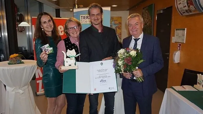 Claudia Wuthe-Auer und Marcus Auer haben einen Gnadenhof in Kindberg