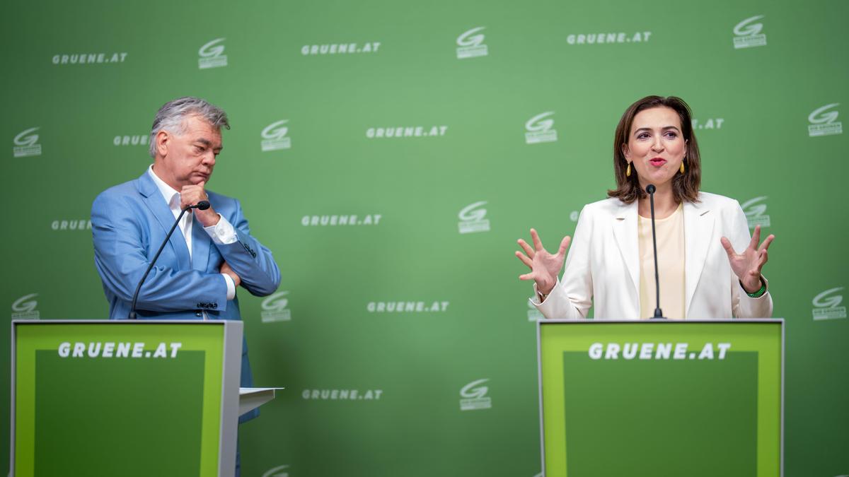 Spitzenkandidat der Grünen, Werner Kogler und Justizministerin Alma Zadić