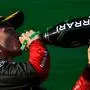 Charles Leclerc ließ sich den ersten Champagner der Saison schmecken 