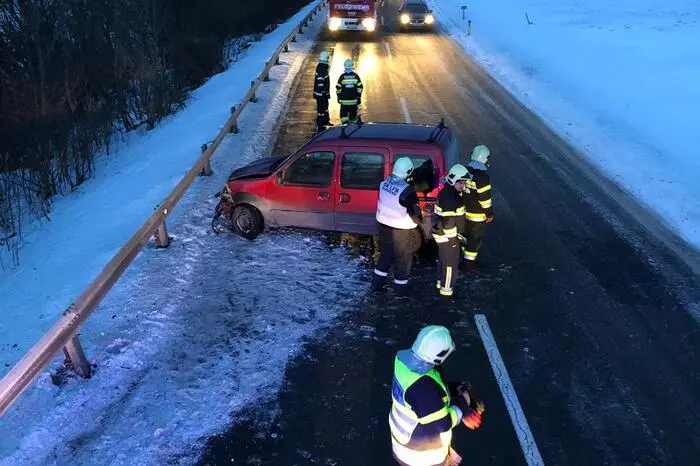 Für die Kameraden der FF Seiz waren dies bereits der siebte und achte Alarm im jungen Jahr 2019. Neben Fahrzeugbergungen, Verkehrsunfälle und anderer technischer Hilfeleistungen mussten die Seizer Florianis auch bereits heuer in den Katastropheneinsatz in Wald am Schoberpass gehen.