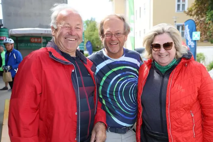 Viele Radler suchten das Gespräch mit Radiomoderator Erich Fuchs
