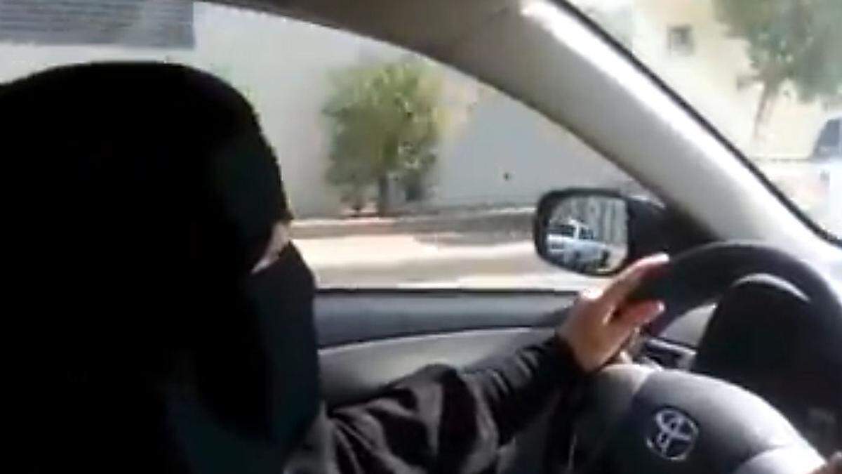FILES-SAUDI-WOMEN-RIGHTS-DRIVING