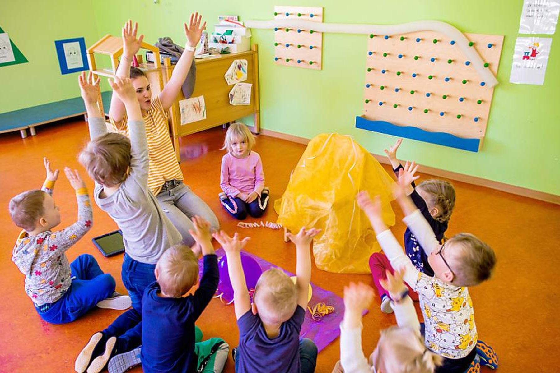 Leitartikel zu Kinderbetreuung: Österreich müsste nicht hinterherhinken