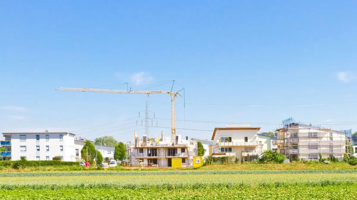 Immer mehr junge Menschen wollen sich jetzt den Traum vom Eigenheim erfüllen 