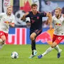 Konrad Laimer (rechts) könnte künftig für den FC Bayern spielen