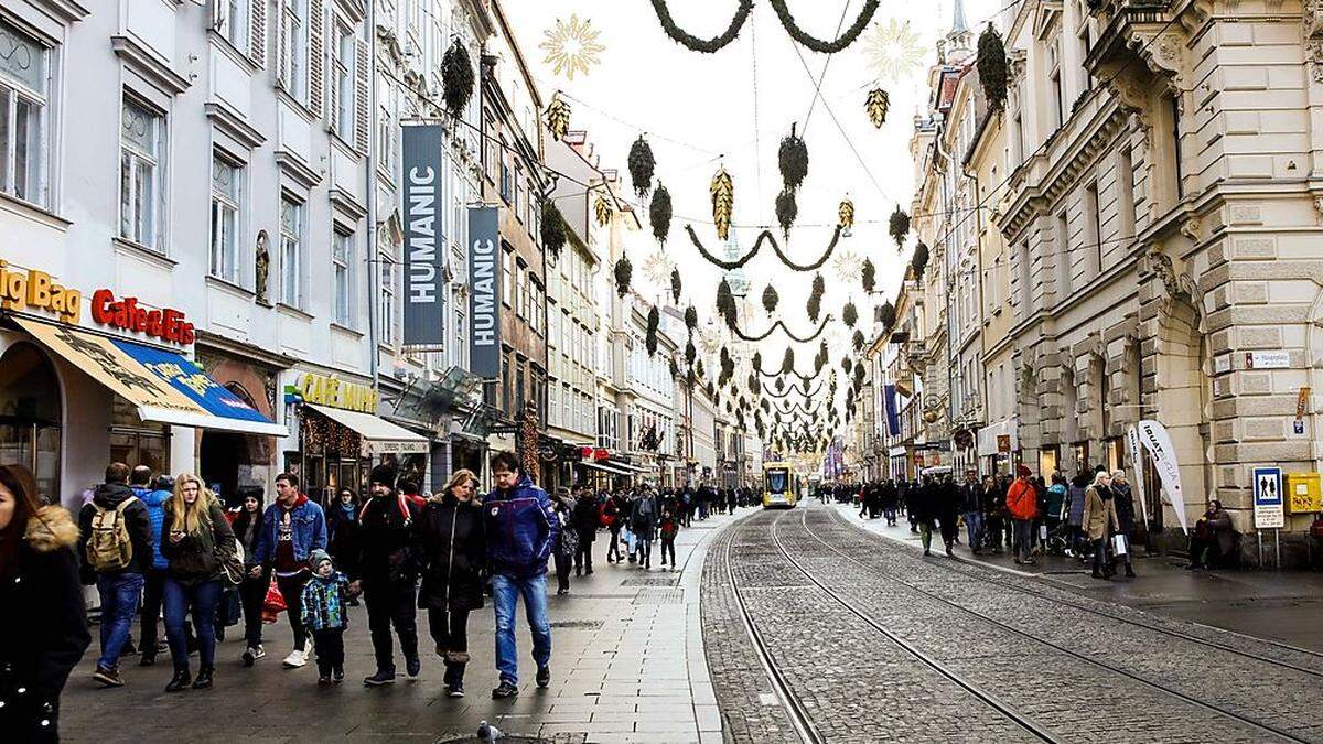 Die Herrengasse am letzten Einkaufssamstag