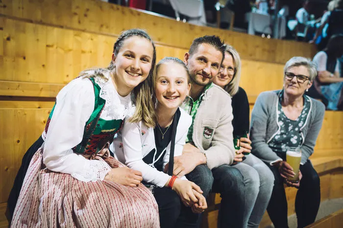 Der Ball avancierte zu einem schönen Fest für die ganze Familie. 