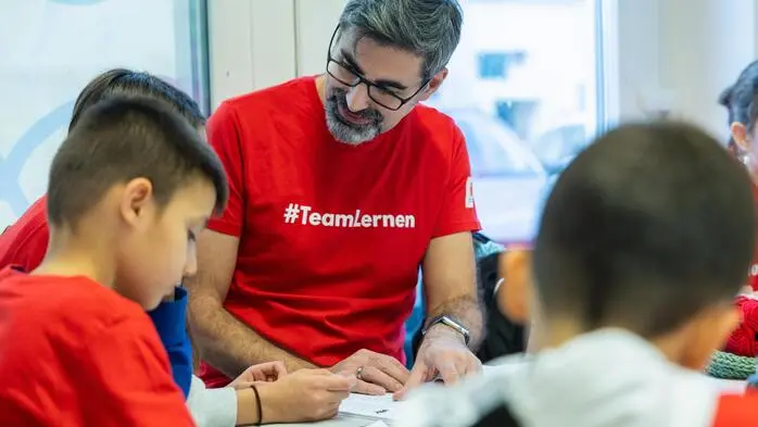 Die Lesepaten helfen Kindern dabei, Freude am Lesen zu entwickeln