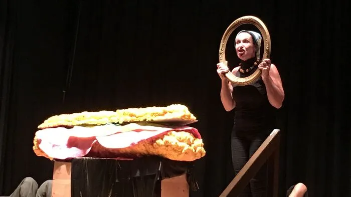 Das Theater "Sobeges Seitenblicke mit einer Ladung Mundwerk" in Bildern.