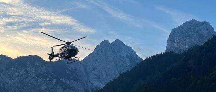  Eine Bergung durch den Polizeihubschrauber war wegen Schnee, Nebel und Wind vorerst nicht möglich