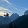  Eine Bergung durch den Polizeihubschrauber war wegen Schnee, Nebel und Wind vorerst nicht möglich