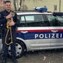 Patrick Harb gemeinsam mit Gattin und Hund sowie Barbara Scheucher