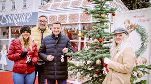 Citymanager Edgar Schnedl und Bürgermeister Kurt Wallner präsentierten Dienstagvormittag das Programm für den Christkindlmarkt 2024 auf dem Leobener Hauptplatz