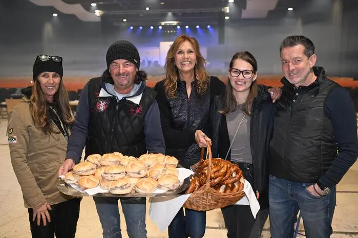 Das Team vom Restaurant Gemona aus Velden sorgte mit g´schmackigen Imbissen für das leibliche Wohl