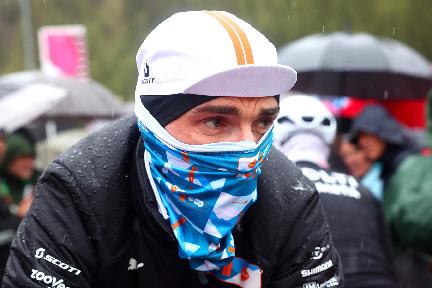 Giro d‘Italia: Fahrerstreik wegen Wintereinbruch! Feld erzwingt Streckenänderung 