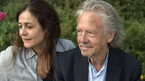 Peter Handke (77) mit seiner Frau Sophie Semin (58), die in seinem neuen Stück mitspielt