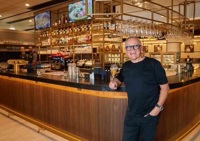 Copyright: Starpix/ Alexander TUMA, 17.05.2022 Schwechat, Wolfgang PUCK, Präsentation des neuen Airport Restaurant 