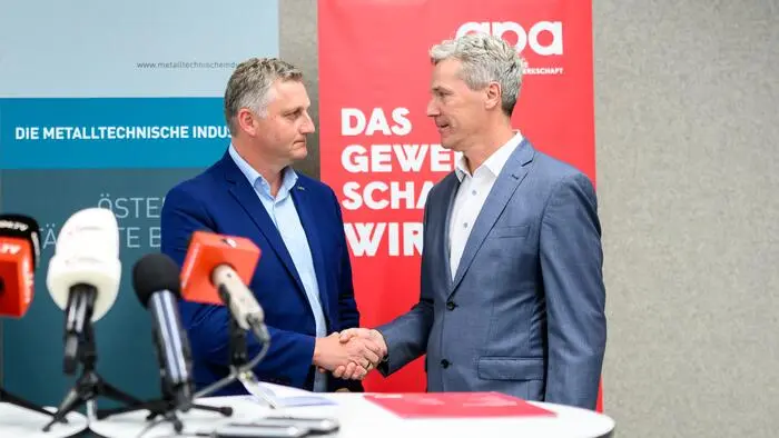 Reinhold Binder (PRO-GE) und der Obmann des Fachverbandes der Metalltechnischen Industrie Christian Knill 