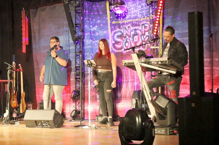 ... und der Sound kam von der Grupp „Snoopys“. 