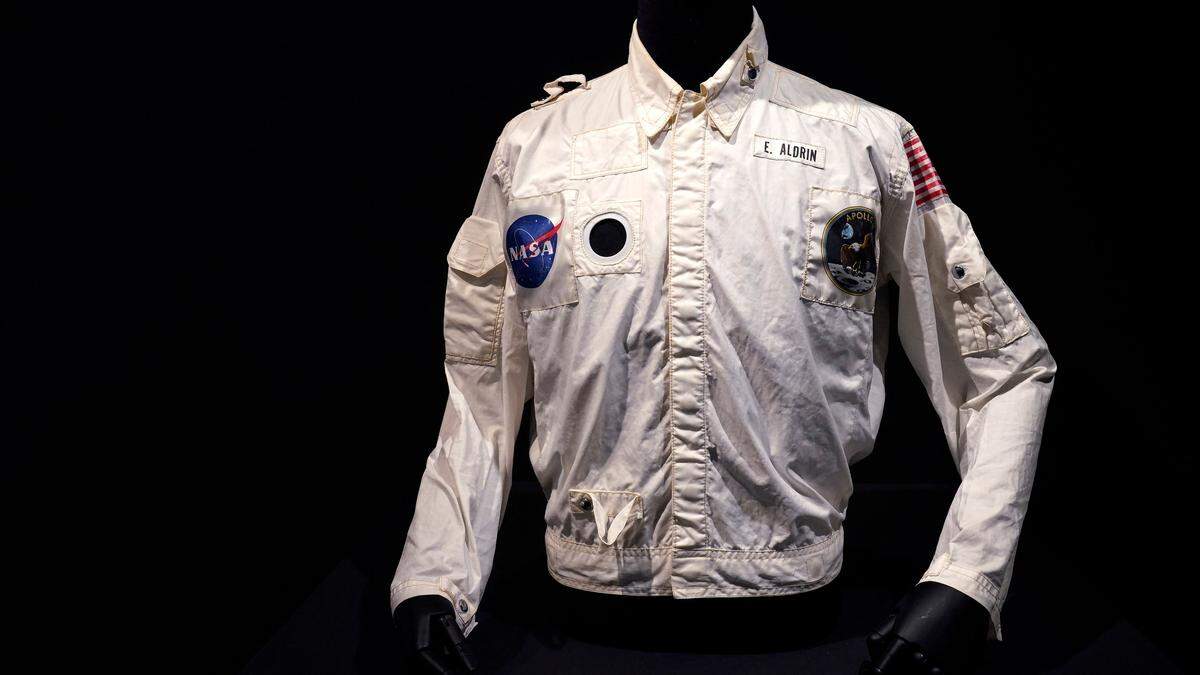 Die Jacke des Ex-Astronauten ist die teuerste je versteigerte Jacke