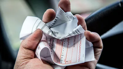 Wenn die Strafe nicht gezahlt wird, flattert eine 42 Euro teure – nicht gegenderte – Anonymverfügung ins Haus	