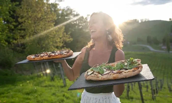 Christina Dow und ihre ofenfrische belegte Focaccia