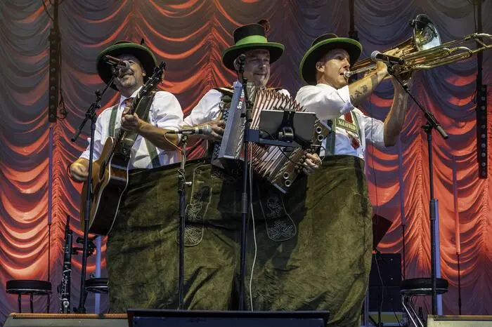 Die routinierten Musiker fühlen sich 30 Jahren auf der Bühne wohl – so auch auf der Hohen Veitsch.