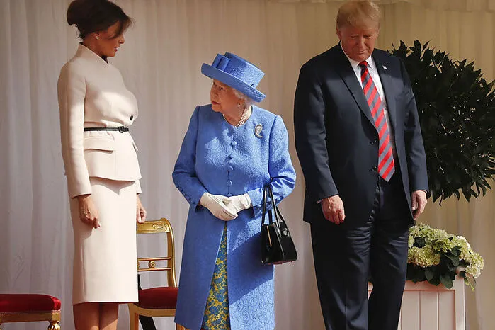 In ihrer Regentschaft seit 1952 hat die Queen mit Ausnahme von Lyndon B. Johnson alle amtierenden US-Präsidenten getroffen. Trump ist "ihr" zwölfter Präsident.