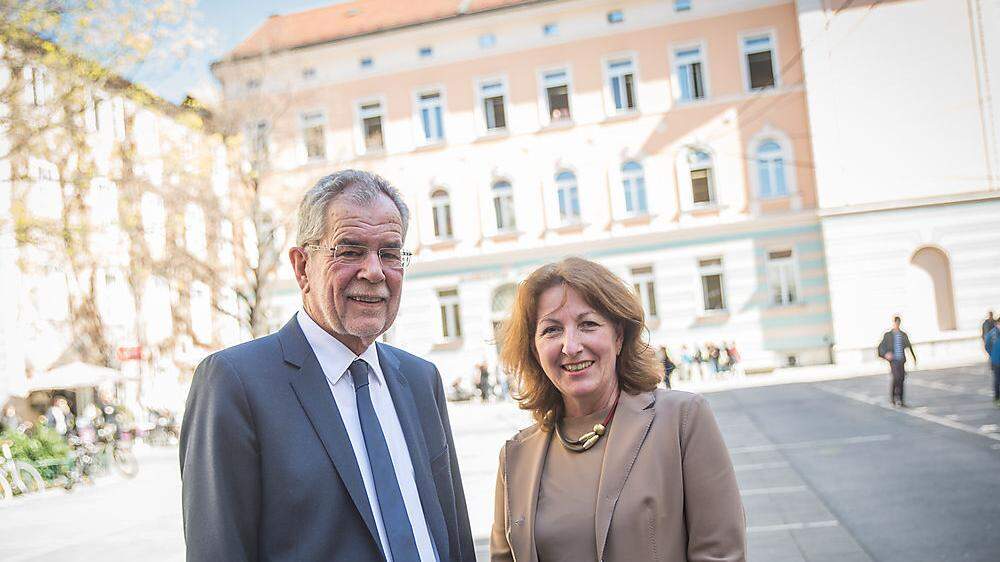 Bundespräsident Van der Bellen war 2017 am Akademischen bei Hildegard Kribitz zu Besuch