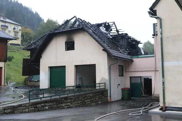 Das Ausmaß des Brandes wird erst jetzt ersichtlich.