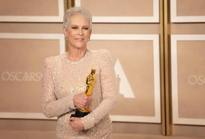 Jamie Lee Fox lässt nach einer verpfuschten OP die Finger von Schönheitseingriffen